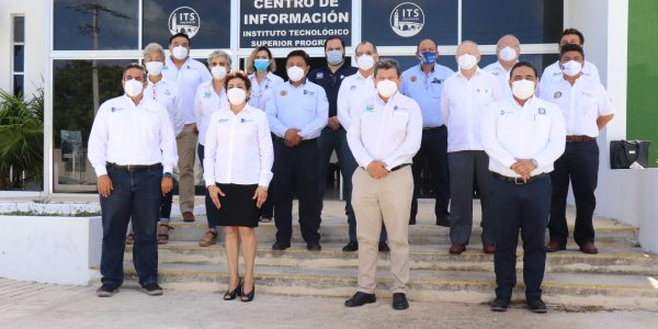 ﻿1ER CONGRESO DE EMPRENDEDORES DE LOS INSTITUTOS TECNOLÓGICOS DEL ESTADO DE YUCATÁN A BENEFICIO DE LA EDUCACIÓN